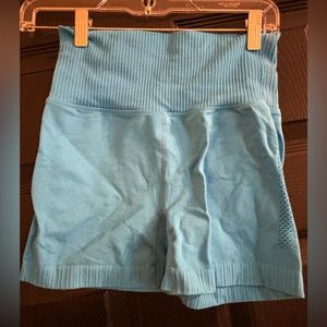 Athletic biker shorts with cute cut out on side